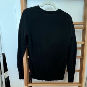 Everlane black cashmere sweater